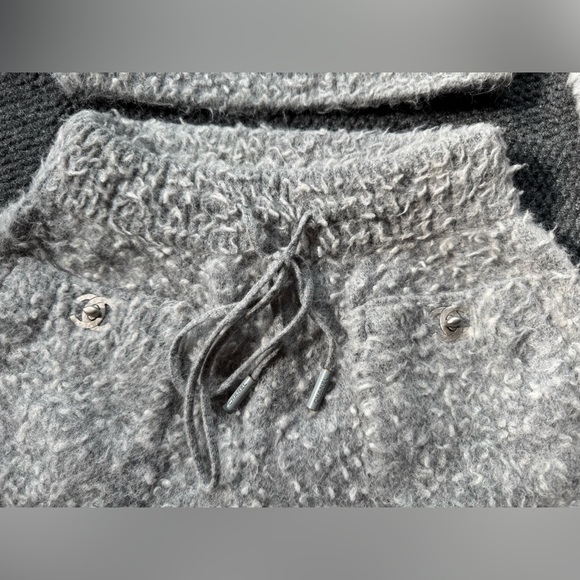 Chanel 21A RARE Turnlock Joggers Set - Picture 5 of 13